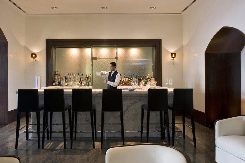 Strand Hotel, Colaba Мумбаи Ресторан фото