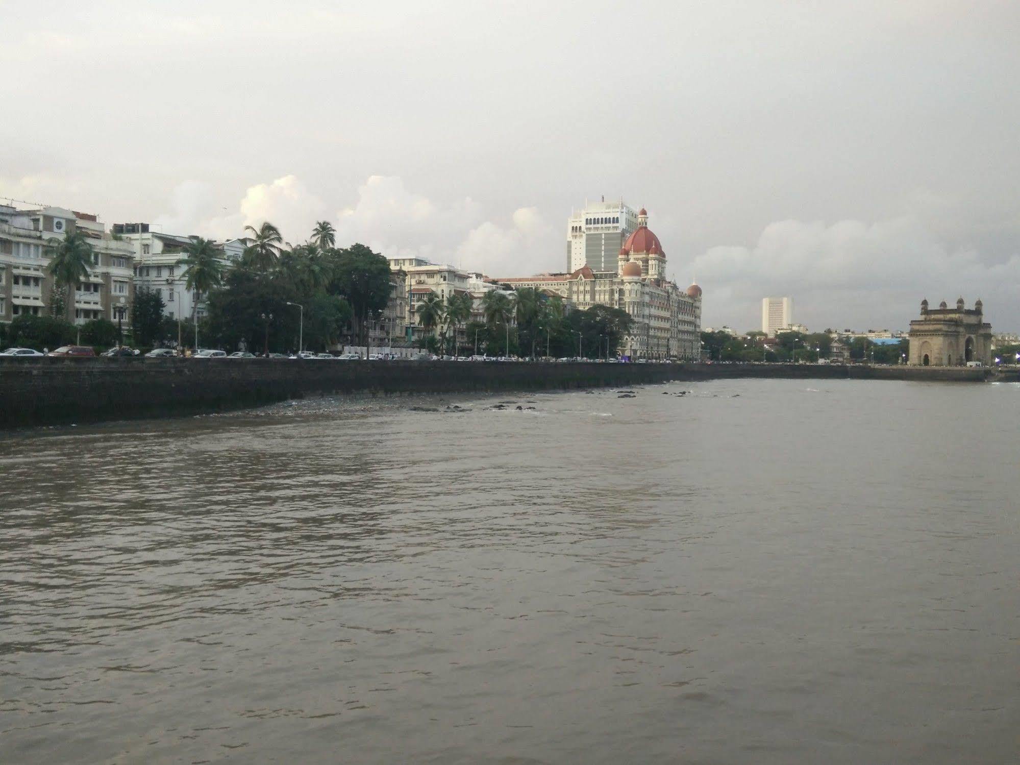 Strand Hotel, Colaba Мумбаи Экстерьер фото