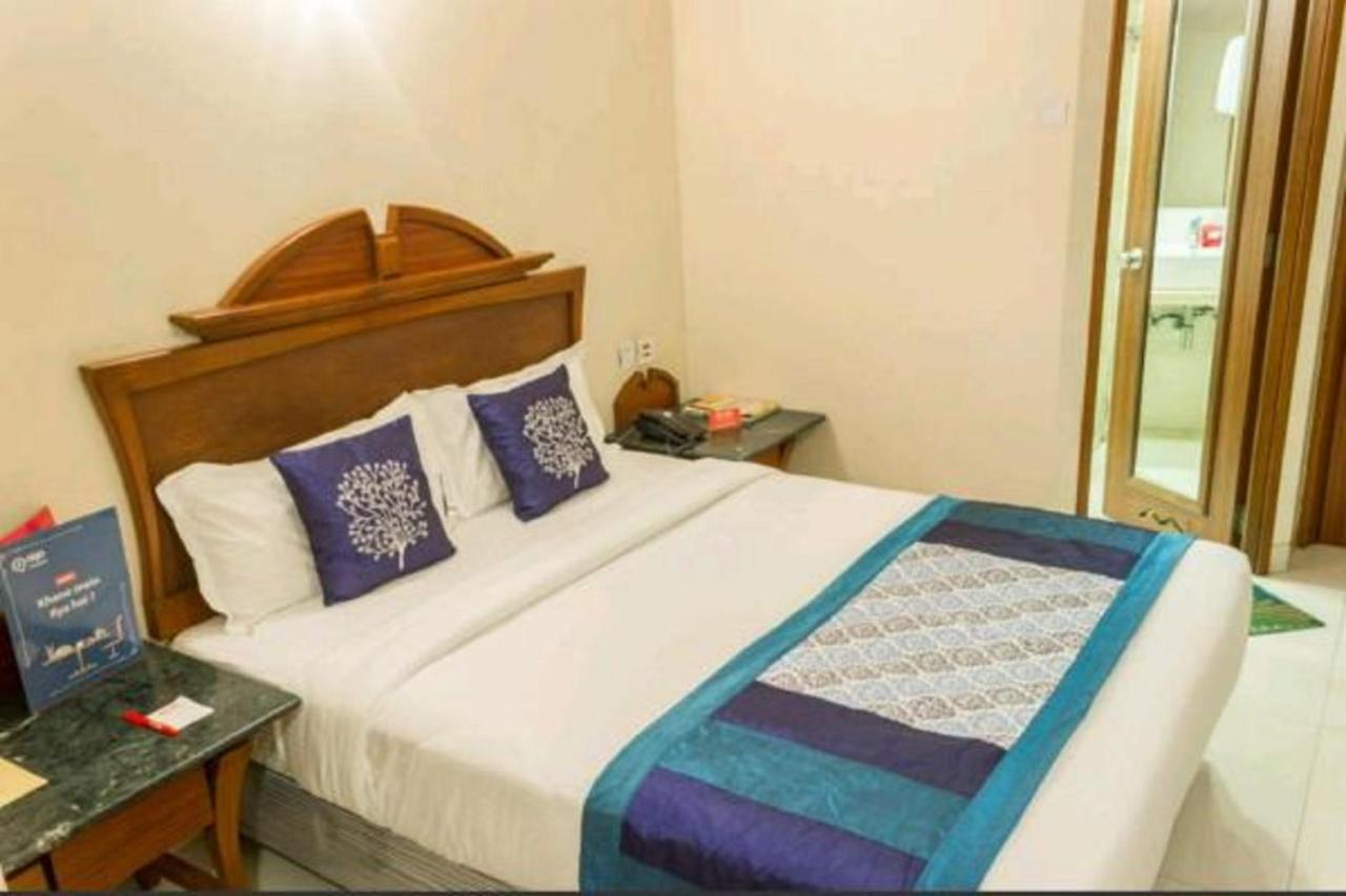 Strand Hotel, Colaba Мумбаи Экстерьер фото