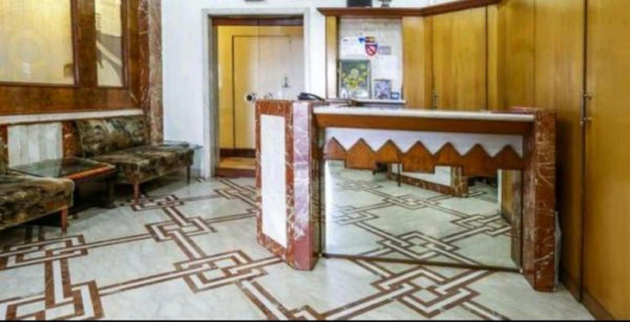 Strand Hotel, Colaba Мумбаи Экстерьер фото